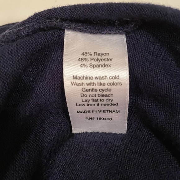 - 🎉HOST PICK🎉Navy blue Front Wrap Knit Top - Picture 3 of 3